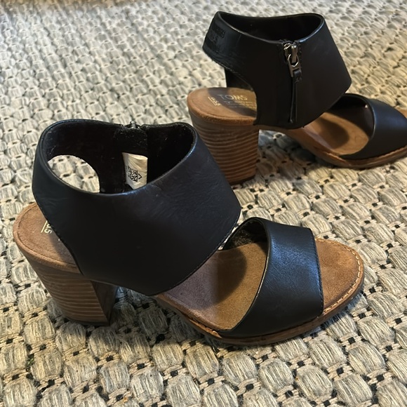 EUC TOMS Mallorca sandal. Worn once. Size 5.5 - Picture 7 of 13